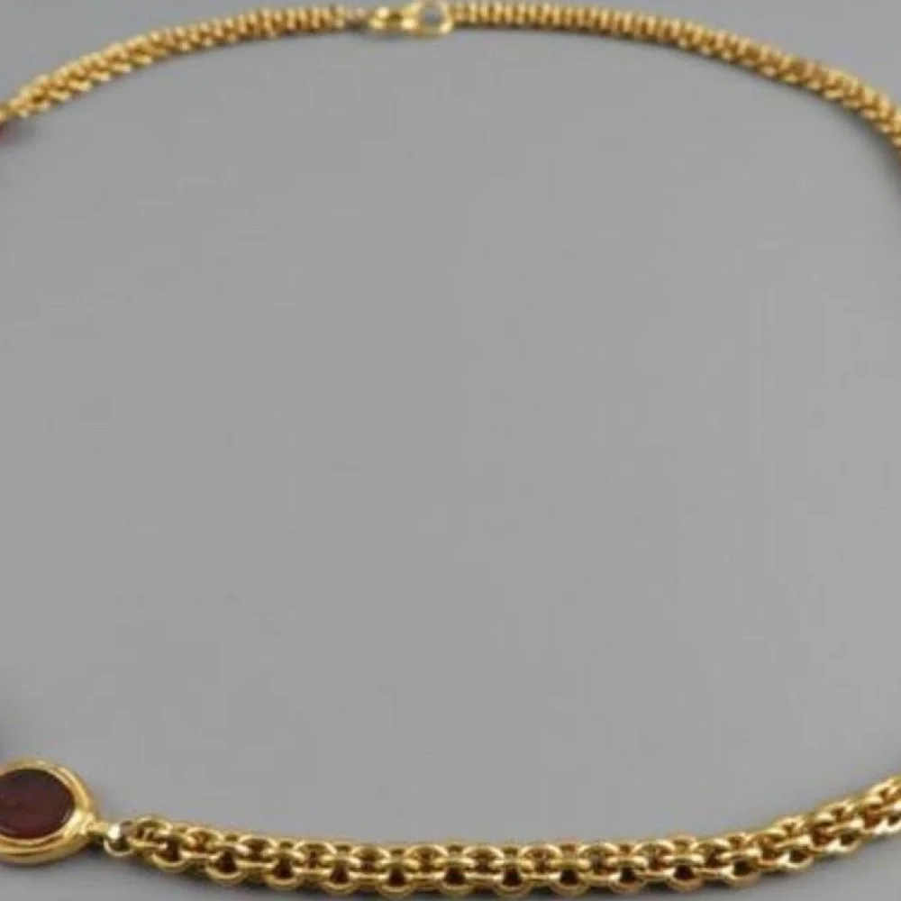 Gorgeous Vintage CHANEL Gripoix Gold Tone - Picture 9 of 12